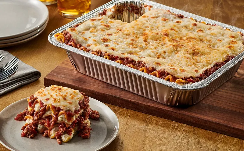 Olive Garden Lasagna Classico (Serves up to 12)